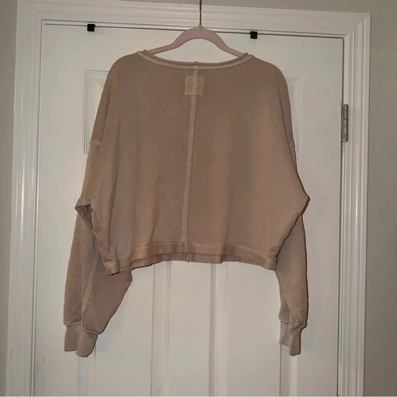 Aerie Beach Party Crop Crewneck - Picture 3 of 4